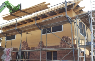 Dach- und Außenarbeiten